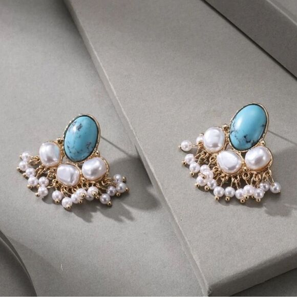 Free People Jewelry - Turquoise stone earrings A27